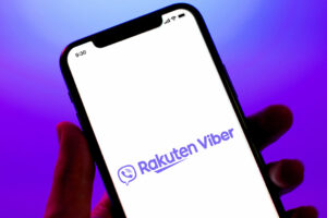 Photo of Rakuten CEO touts Viber’s ability to counter Russian ‘fake news’ during Kyiv visit