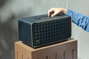 Photo of JBL drops reimagined home speakers and new turntable