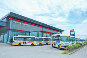 Photo of Isuzu delivers Class 3 PUVs to Calapan