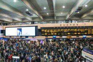 Photo of Network Rail warned over ‘unacceptable’ overcrowding at London Euston