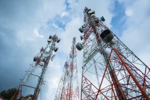 Photo of PLDT completes P2.8-B sale of 230 telecom towers to Frontier 