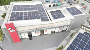 Photo of Jollibee installs solar panels at stores, commissaries