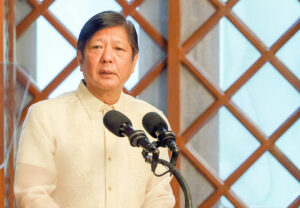 Photo of Philippines’ Marcos meets China’s Xi to find ways to reduce South China Sea tensions