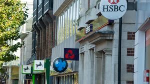 Photo of Over 140,000 SMEs ‘debanked’ by high street lenders