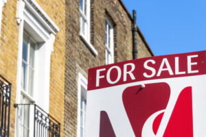 Photo of UK Property Sales Expected to Rise by 10% as Buyers and Sellers Return