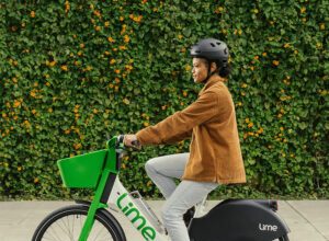 Photo of Uber-backed e-bike startup Lime plans fleet expansion