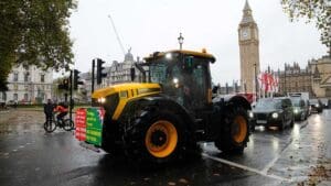 Photo of Farmers accuse government of ‘betrayal’ over inheritance tax changes