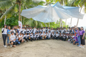 Photo of Toyota Motor Philippines and Ernie Gawilan lead ‘Start Your Impossible’ National Coastal Cleanup and Mangrove Planting Day