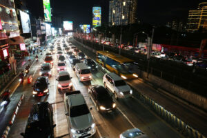 Photo of Carmakers set 500,000 sales target for 2025