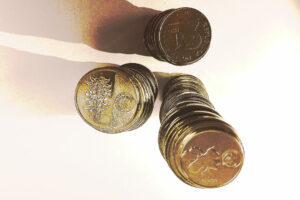 Photo of Peso moves sideways as market eyes Fed, BSP