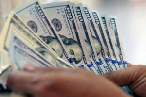 Photo of Dollar reserves fall to $104.6B at end-April
