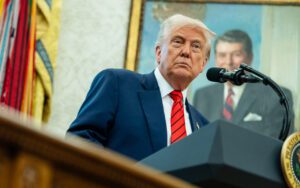 Photo of Trump announces UK-US trade deal on VE Day anniversary, cutting car tariffs and hailing ‘historic’ partnership