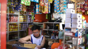 Photo of Sari-sari store spending drops in 2024; monthly visits become more frequent